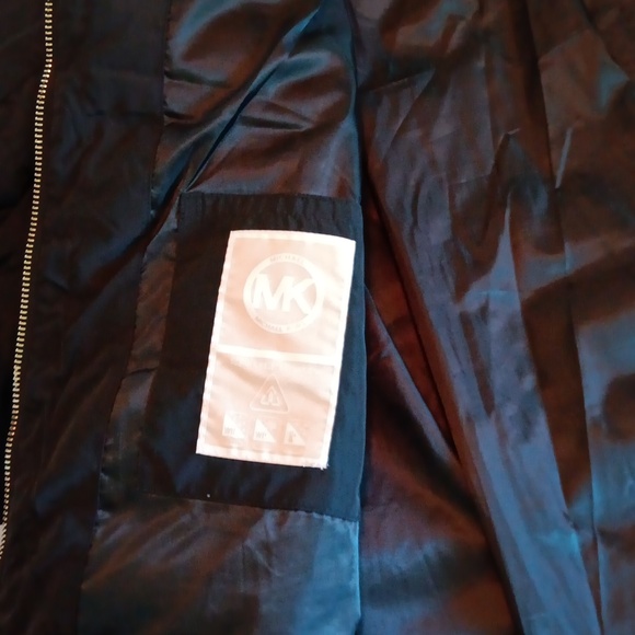 Michael Kors women's Faux-Fur-Trim Hooded puffer coat. Black Size XL - Picture 6 of 7